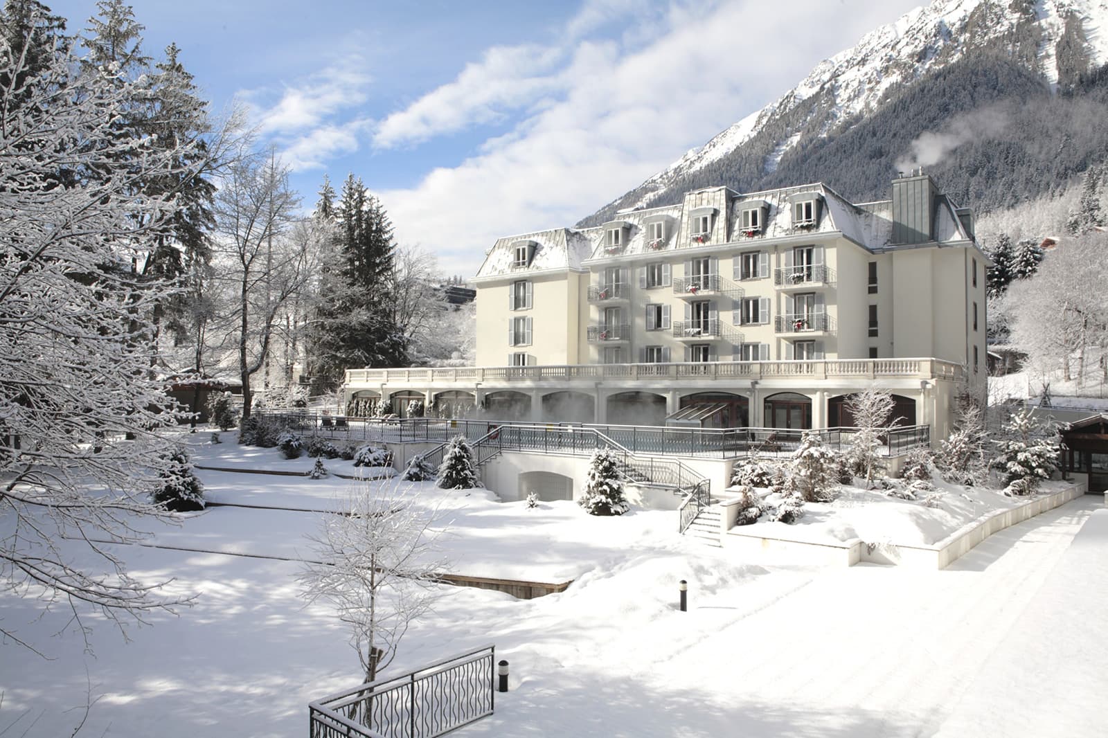 Hotel La Folie Douce 3*