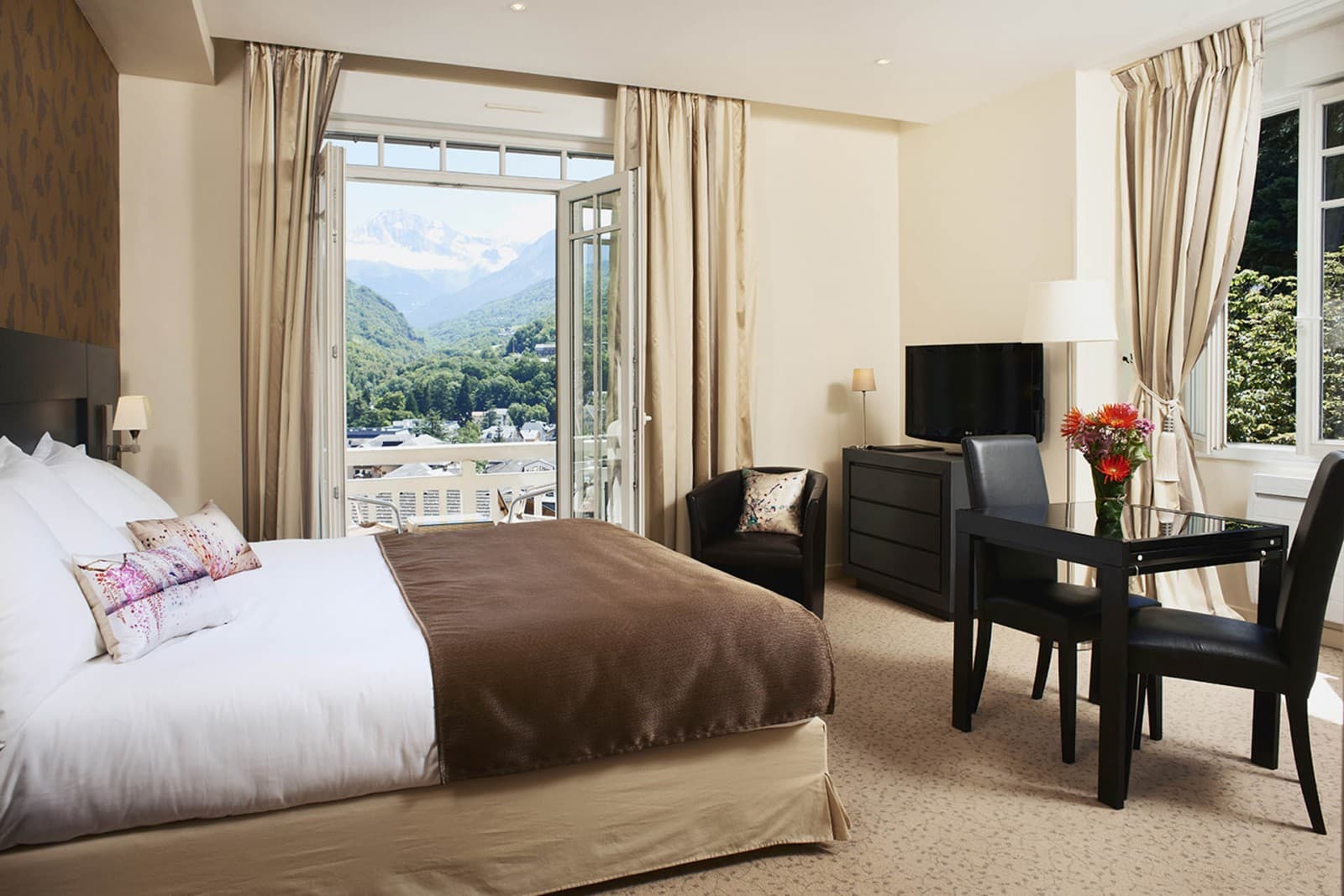 Golf Hotel, imagem 3