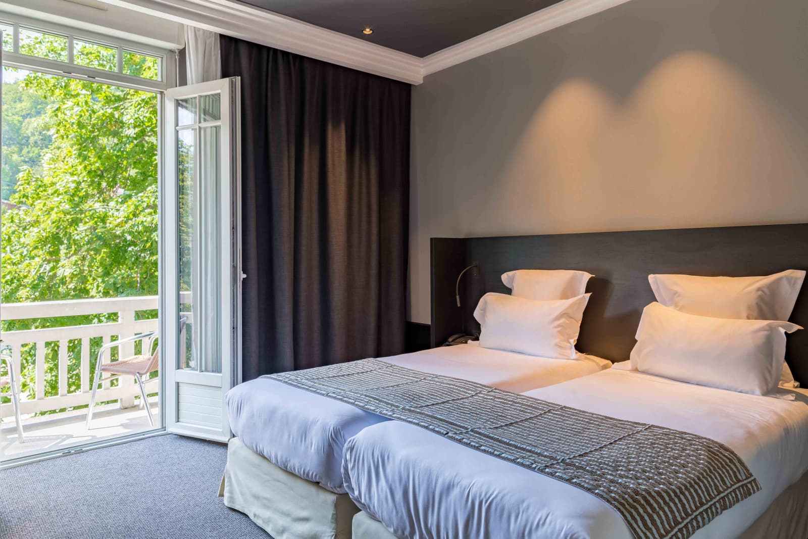 Golf Hotel, imagem 2
